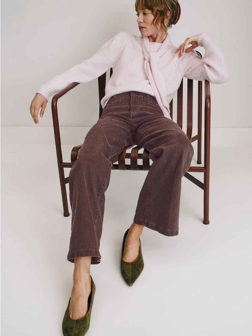 Wide Leg High-Rise Jeans in Chocolate Brown - Picture 4 of 8
